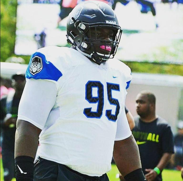 RTRnews's tweet photo. #Alabama commit @HULKJONES50 #TheOpening2015 http://t.co/snUn1kK0Us