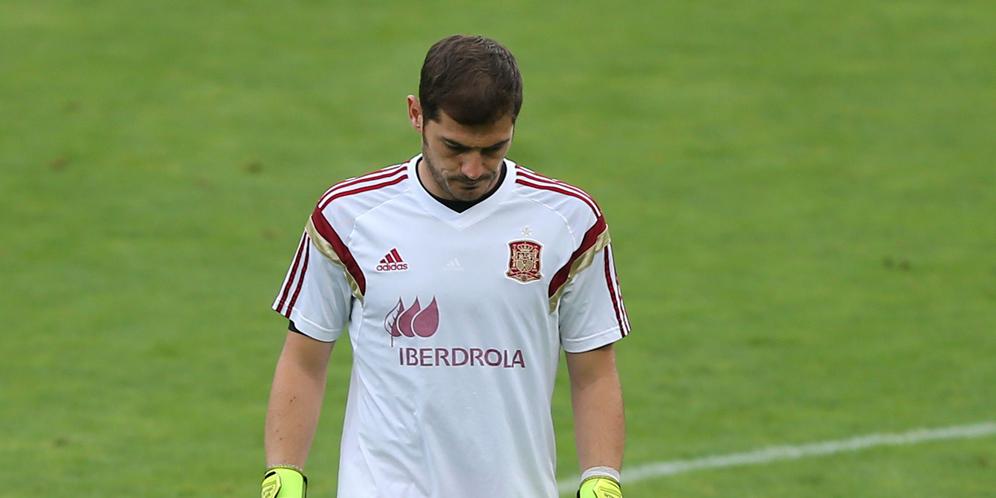 Bolanet's tweet photo. #SekilasBolanet Real Madrid telah mengkonfirmasi penjualan Iker Casillas di bursa transfer kali ini http://t.co/3VPGjYhWUV