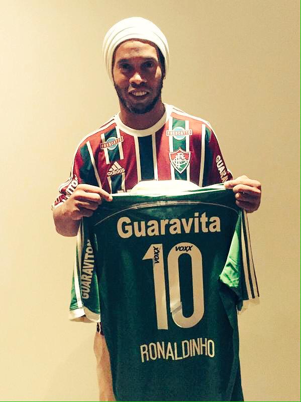 MatteoPedrosi's tweet image. @MatteoPedrosi ⬆️ ufficiale, nonostante il look #Ronaldinho #Fluminense