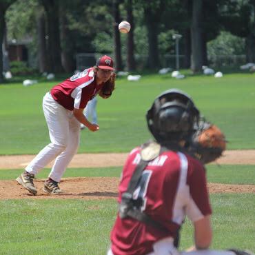 SandersonRadio's tweet image. Knuckle in action #throwachair