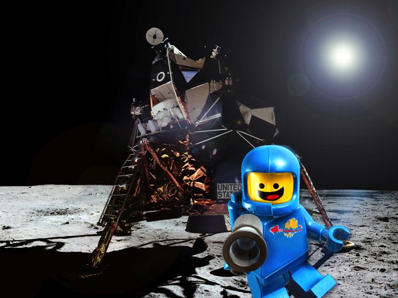POW! This is one small step for a man, one giant leap for Benny's Legs.
#lego #SpaceySaturday #Neilarmstong