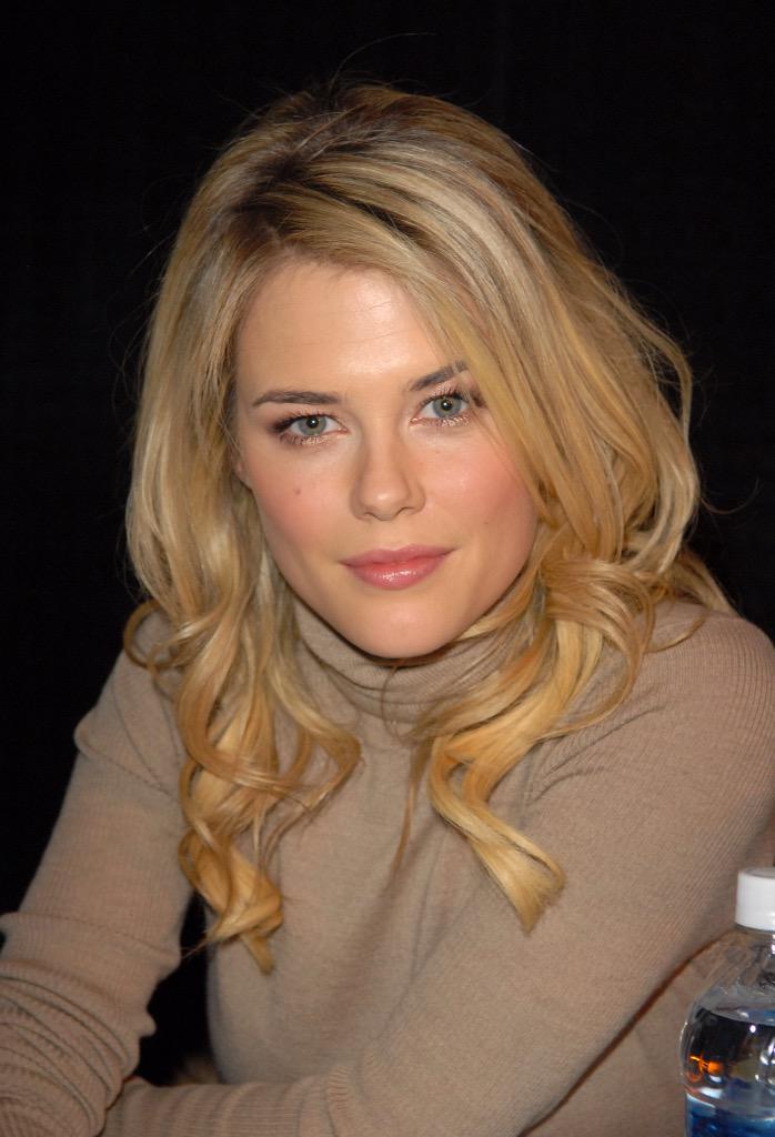 Sending a Happy Birthday Shoutout to The Marvelous 5\9 Actress From Australia. Happy BDay.      