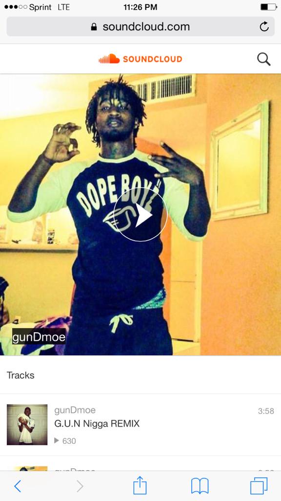 bernardsmithh's tweet photo. Listen to my Cuzzo shit everyday💯 #RIPDMOE 😪🙏 http://t.co/mpNJlyflsN
