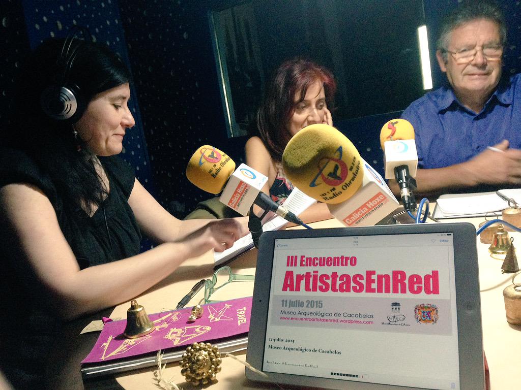 monicamura's tweet photo. Podcast #OSombreiroDeMerlín en @radioobradoiro III @EncuentroEnRed http://t.co/WT0o2fj1WK http://t.co/tMTc8O2BSn