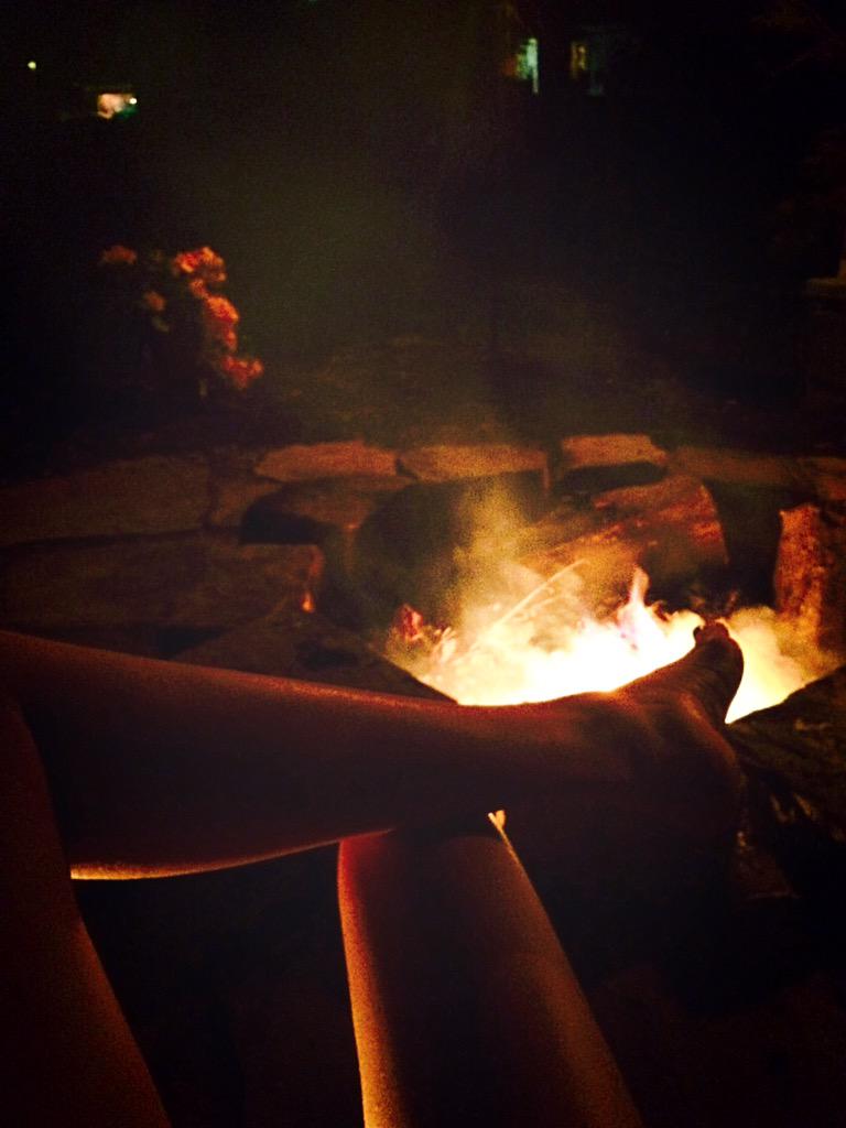 wabash_pretty's tweet photo. A very relaxing evening after a pretty screwed up day. Cheers #fellowfreaks #marchingOn http://t.co/hBcAfXeadc