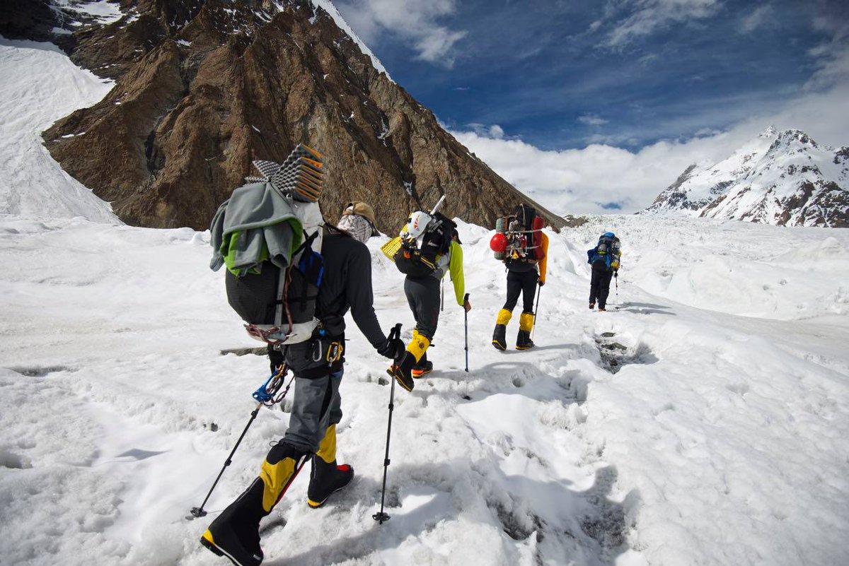 MadisonMtng's tweet photo. #K22015 team left base camp & climbed to Advanced Base Camp (17,300). http://t.co/QEaKY28p8q #K2 #expedition http://t.co/pvlG6FnXul