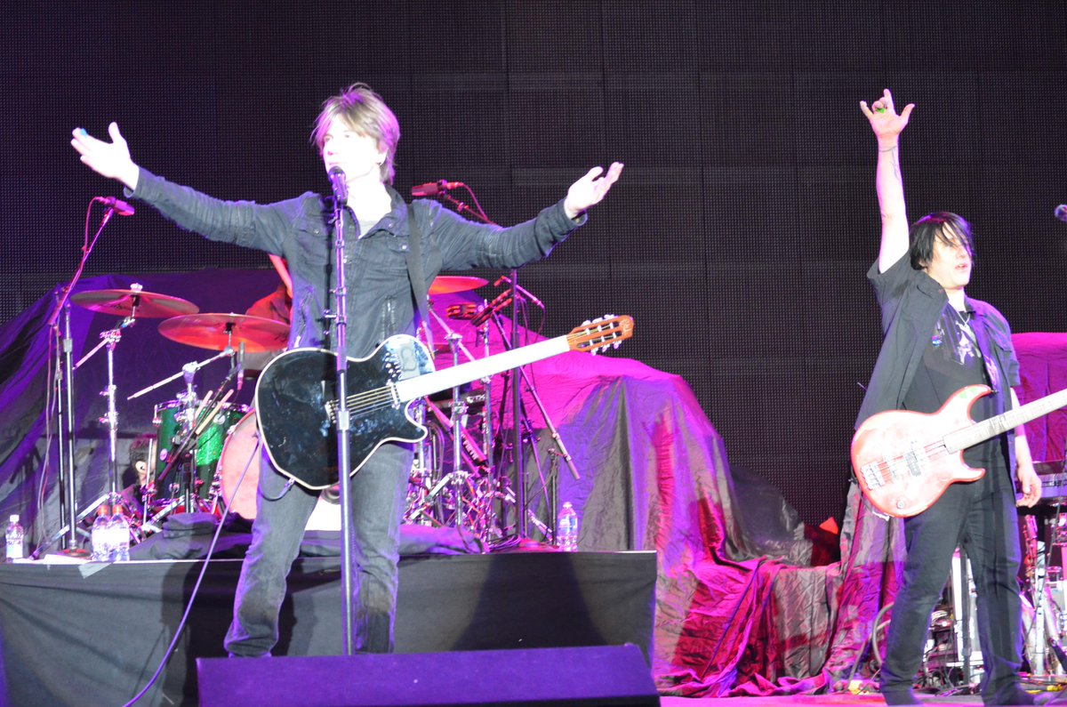 googoodolls's tweet photo. An amazing nite in St. John's after a challenging couple of days, thanks for everything, and we'll see you soon ! http://t.co/ncRlV0AKaQ