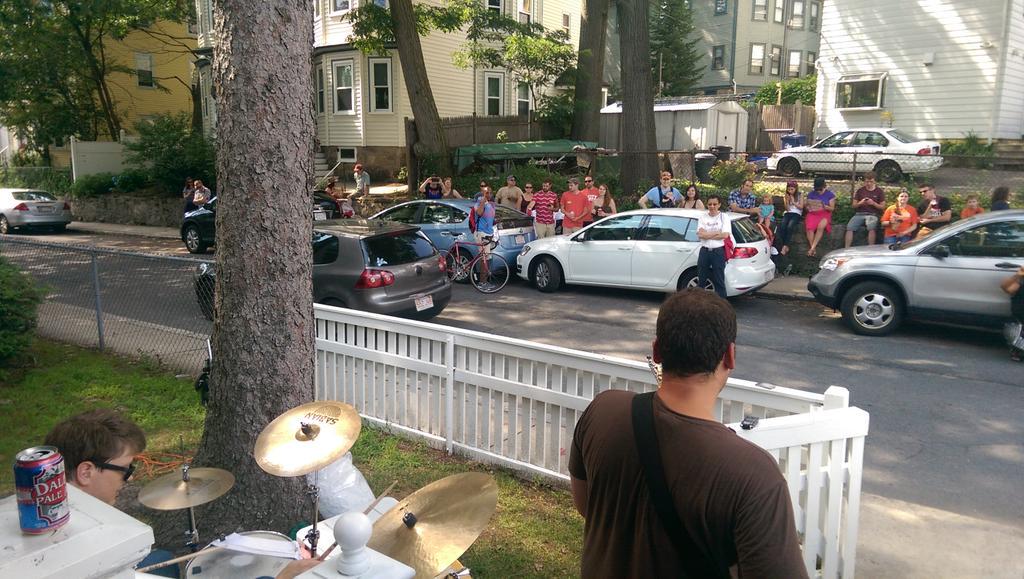 jalopyfunk's tweet photo. View from the stage today. Thank you to everyone who checked out the show! #jpporchfest http://t.co/QjjyOL0DZA