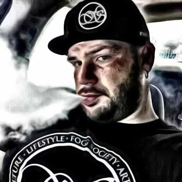 FoggSociety's tweet photo. 👍 Yessir!  Glad your enjoying the gear! @twiztedvapor #fogglife #foggsocietyfamily #foggfa… http://t.co/9HnIR8dslq http://t.co/QmhYsXvuP2