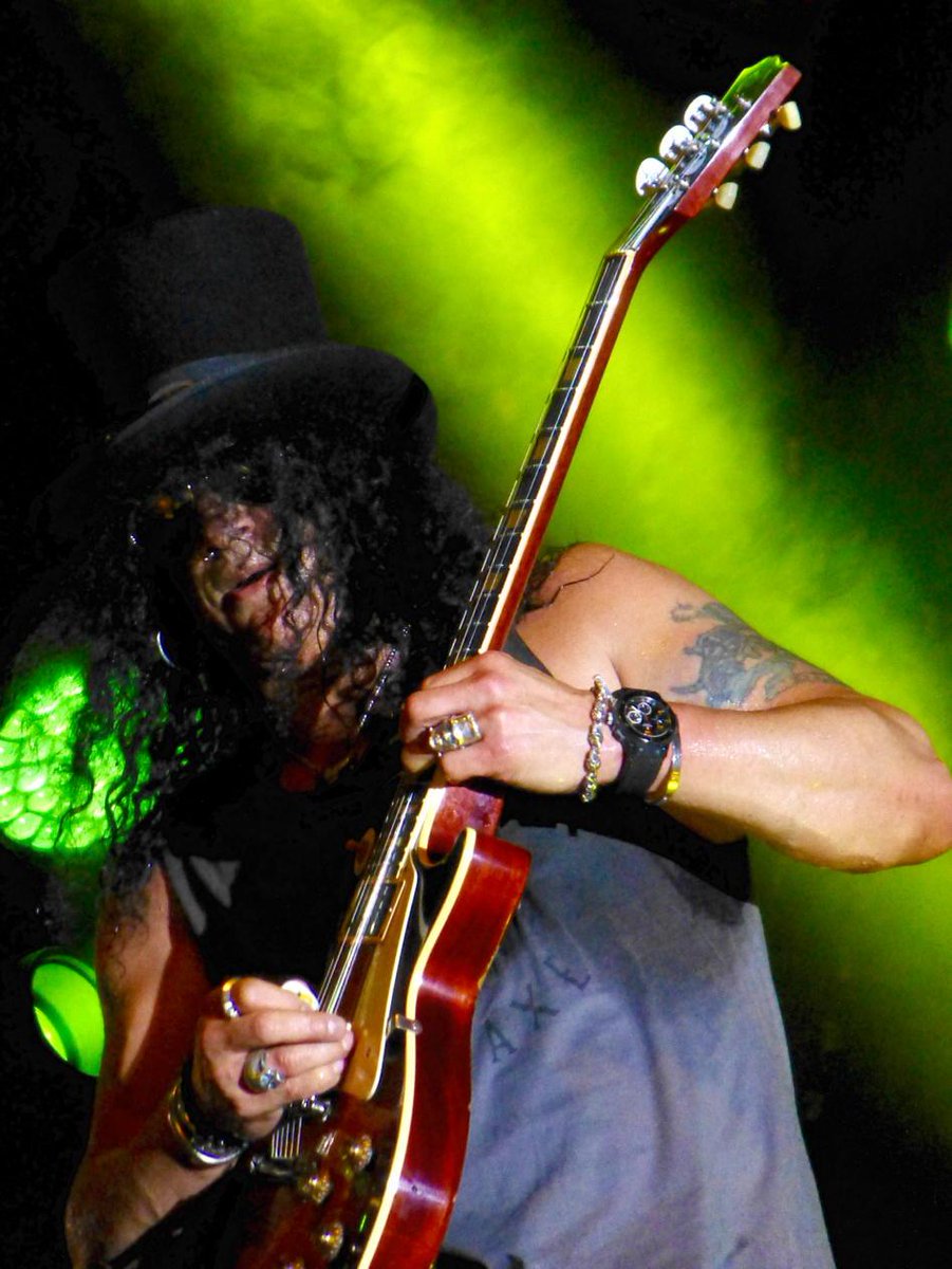 tako217's tweet photo. @Slash #AixLesBains #WOF2015 #EUfinal @musilac http://t.co/cdf7O8S3lc