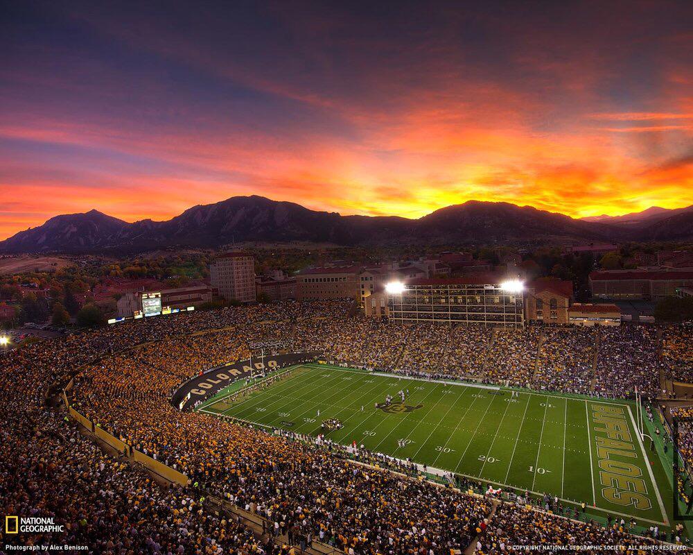 BracketBattles1's tweet photo. Greatest College Football Stadium
• ROUND OF 32 •

RT ~ Michigan Stadium
Fav ~ Folsom Field http://t.co/DRNUZ92fTr