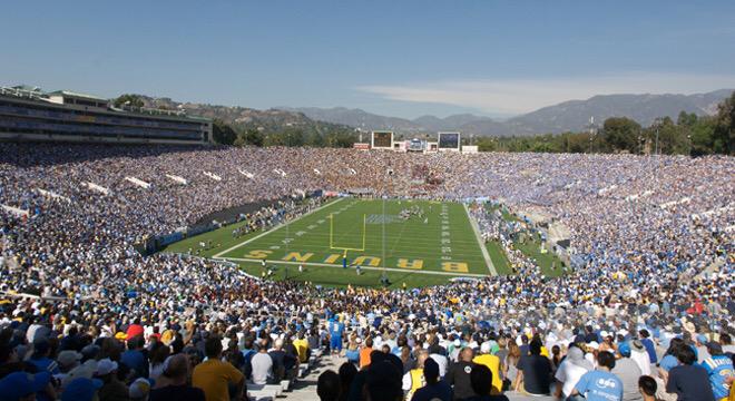 BracketBattles1's tweet image. Greatest College Football Stadium
• ROUND OF 32 •

RT ~ Rose Bowl
Fav ~ Williams-Brice Stadium