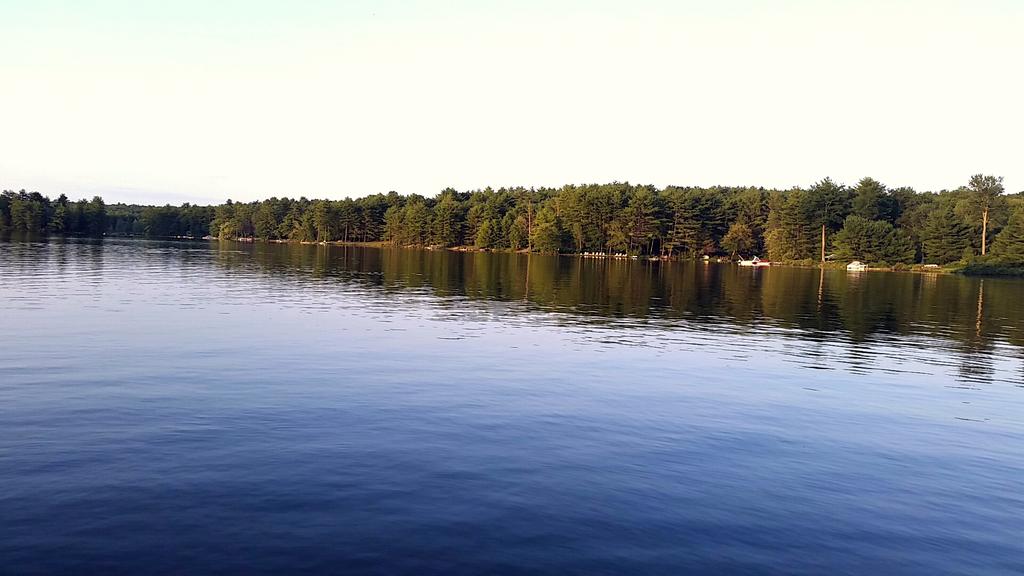 Josh_Tanis's tweet photo. Needed this day of relaxation on the lake. http://t.co/VgdSHhjM85