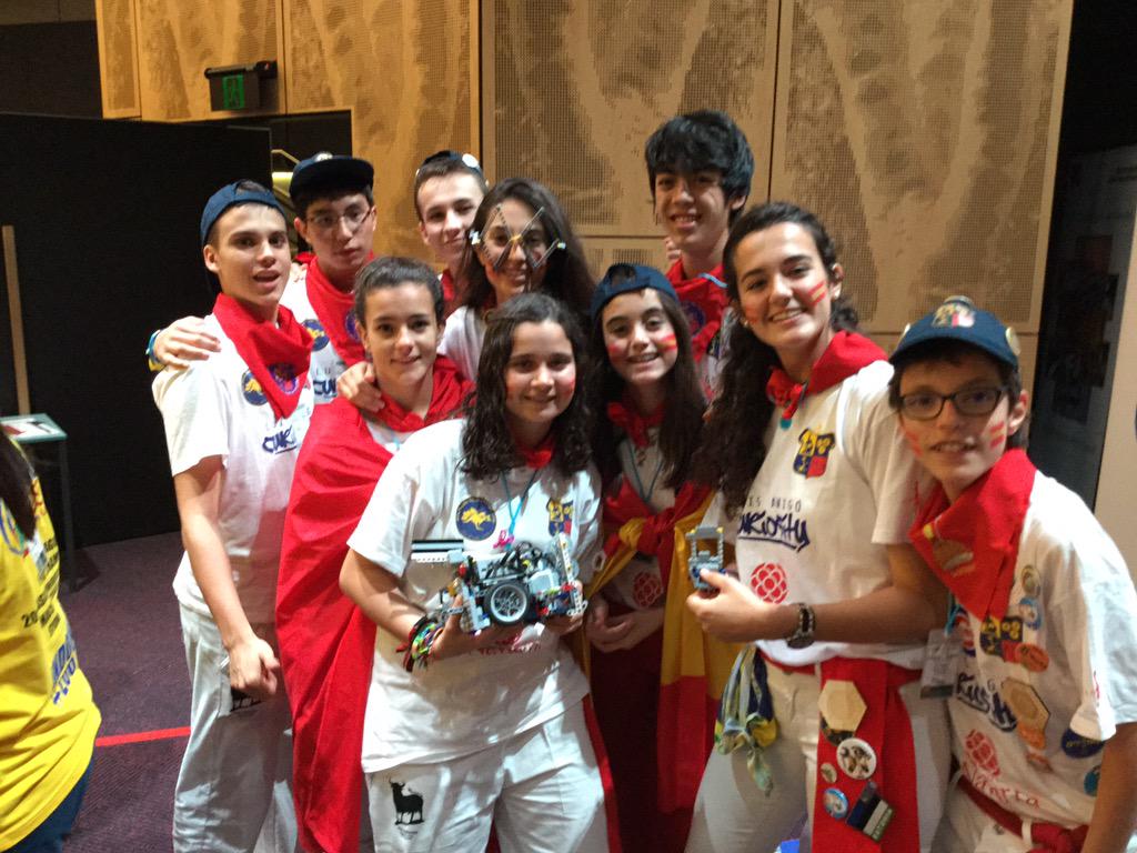 LA_Curiosity's tweet photo. Day 3: girl power! @LA_Curiosity @colegioamigo @FLLSpain @FLLNavarra @FirstAustralia #API15 http://t.co/61iSrTa7in