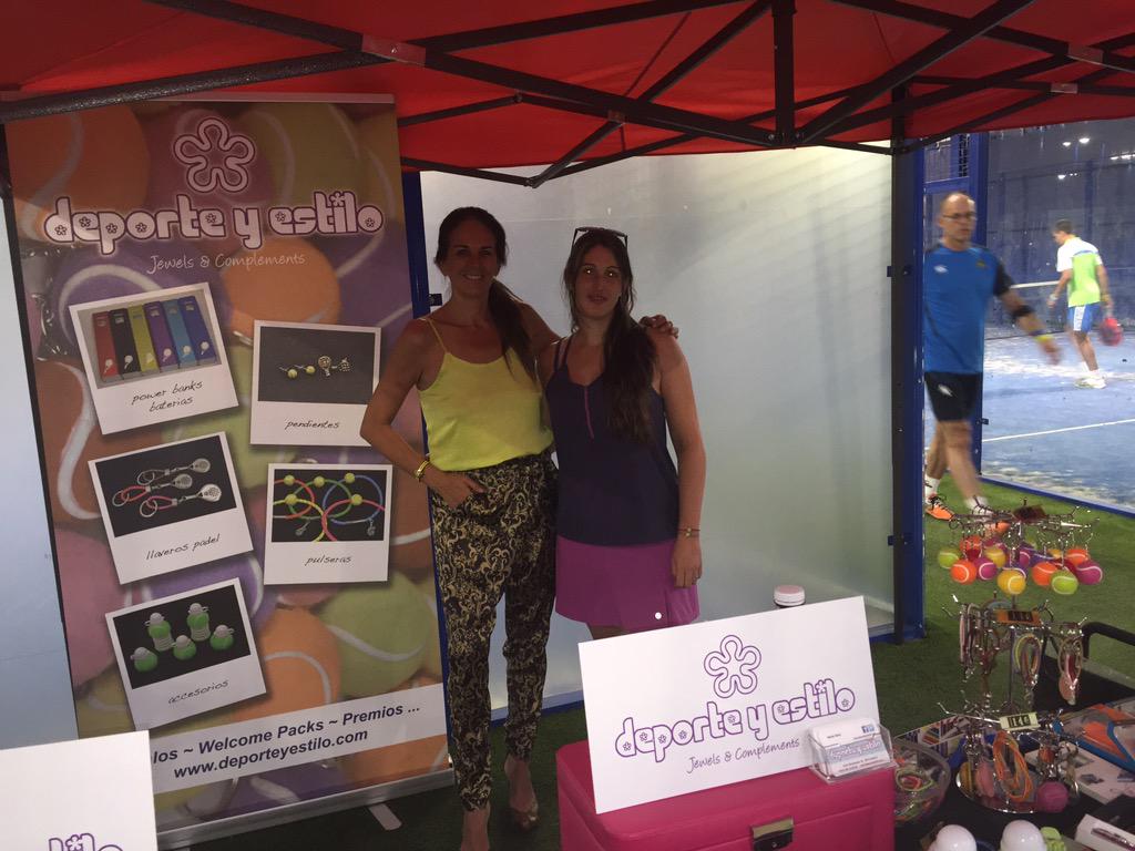 <a href="/deporteyestilo/">Deporte y Estilo</a> encantados de haber estado en <a href="/ElEventoDel2015/">EL EVENTO DEL AÑO</a> junto a <a href="/Porteroangela/">Ángela Portero</a>