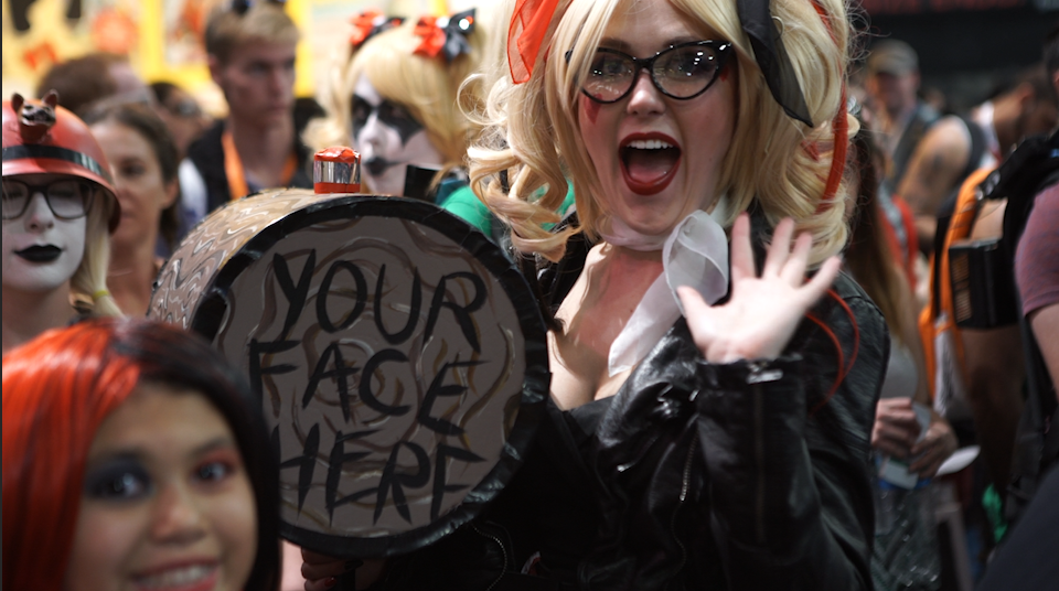 IGN's tweet photo. Holy smokes, over 50 Harley Quinns in one place! #SDCC http://t.co/FAnFGn64jq #ControlSDCC http://t.co/hSXEQW9AbE