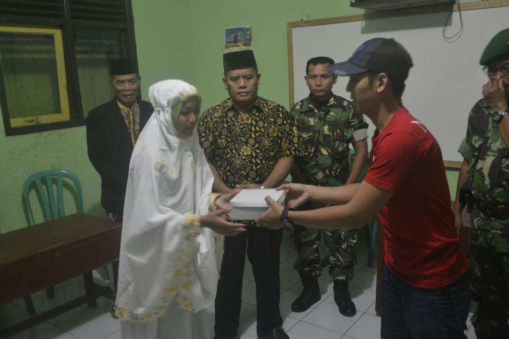 Sahabat_Pwkerto's tweet photo. Trimakasih jga kpd semua pihak yg tlh membantu terslenggara baksos sahur d panti asuhan darul istiqomah cc: @NOAH_ID http://t.co/XklCzPXkQC