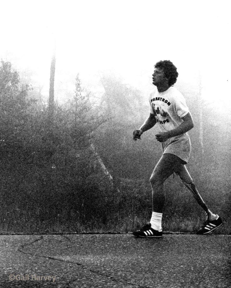 TerryFoxCanada's tweet photo. Pls RT - Help us reach 35k followers to celebrate the 35th anniversary of Terry's Marathon of Hope #TerryFox35 http://t.co/moV7pTlKTZ