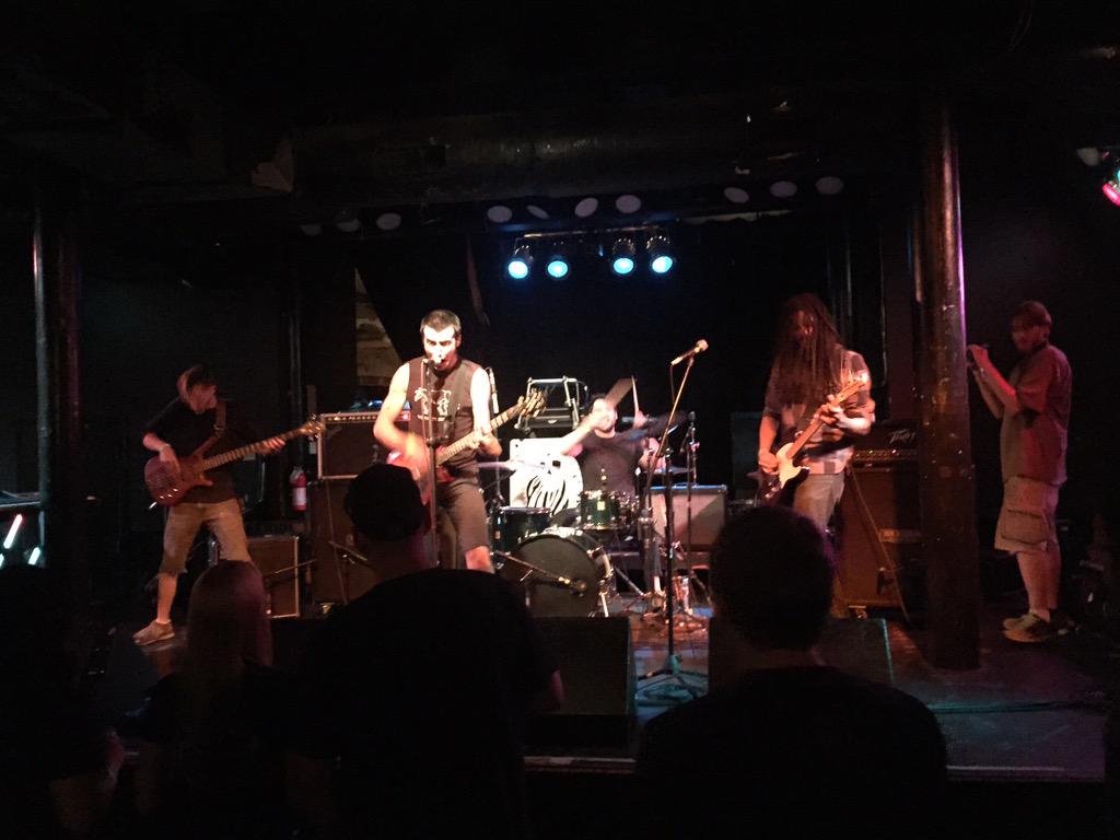 BigTimeKill's tweet photo. Watching @AsktheDead rock the hell out at The MET http://t.co/hY5WHLpLCk