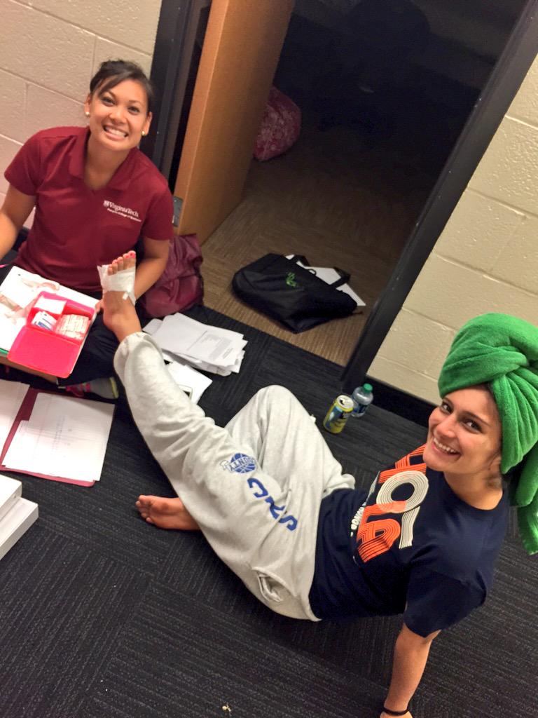 PCOBWelcomeWknd's tweet photo. Nurse @VTEmily_Africa fixing our Wkndrs! #PCOBWW15 http://t.co/lSgph8BYwy