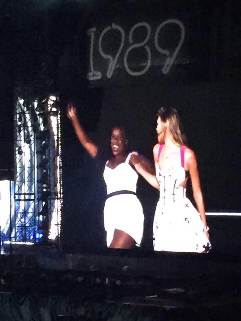 TSwiftLA's tweet photo. Karlie, Candice, Behati, Lily, Martha, Gigi,and Uzo Aduba joined Taylor onstage for Style! #1989TourEastRutherford http://t.co/OUhmTe59NL