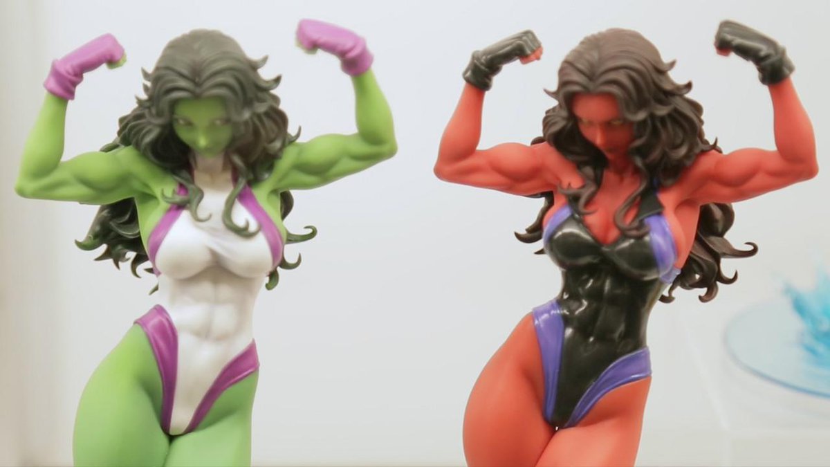 IGN's tweet photo. Check out these rad #Deadpool &amp; #SheHulk statues  http://t.co/i22bqhzDkx #SDCC #ControlSDCC http://t.co/WhtElBblmK