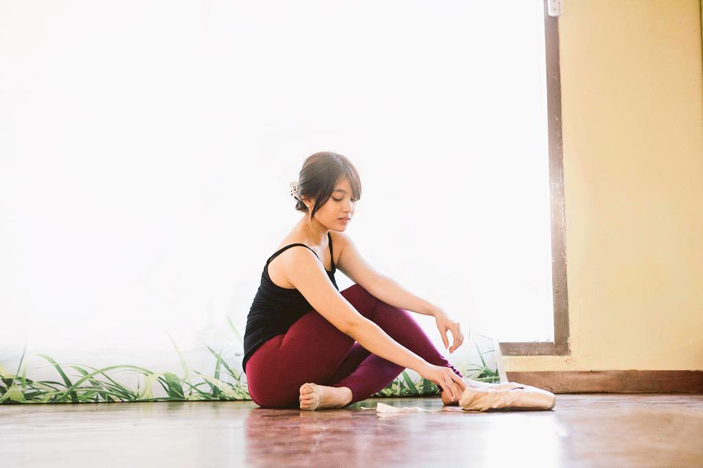 HitMakeStudios's tweet photo. Ini dia behind the scenes @nabilahJKT48 latihan balet kontemporer untuk film Sunshine Becomes You sebagai Mia Clark!! http://t.co/Bkxs6TY9pE
