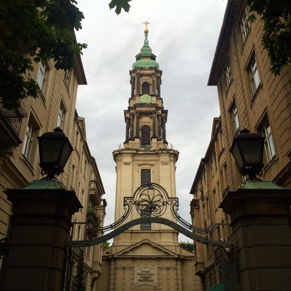 mischaheuer's tweet photo. The beautiful #Sophienkirche in #Berlin Mitte. I wish you all a lovely Sunday! http://t.co/TA6tG6yZsp