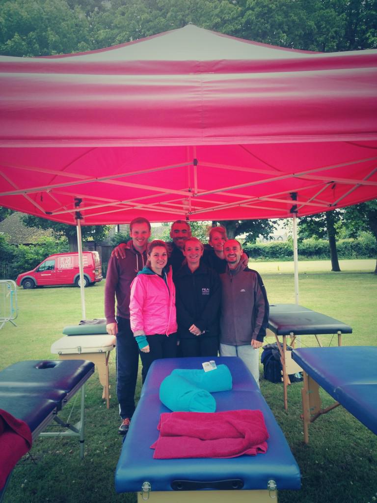 LHsportstherapy's tweet photo. Getting a bit brighter here at #RugbyHalfMarathon All ready for the runners for #posteventmassage @PeakPerformRug http://t.co/lDozBGMqlU