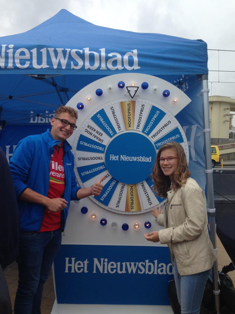 CGelade's tweet photo. @Nieuwsblad_be team is klaar voor de #fandagkvo @kvoostende!
Speel mee en win mooie prijzen! http://t.co/IPmH2cRwnF