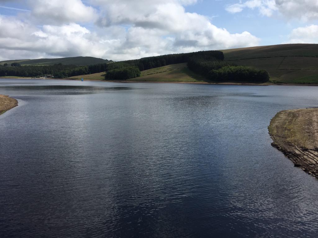 perfectoneStu's tweet photo. What a beautiful part of the world to run around. I am at it again, taking photos instead of running haha #anyexcuse http://t.co/BzEIT0VGyL