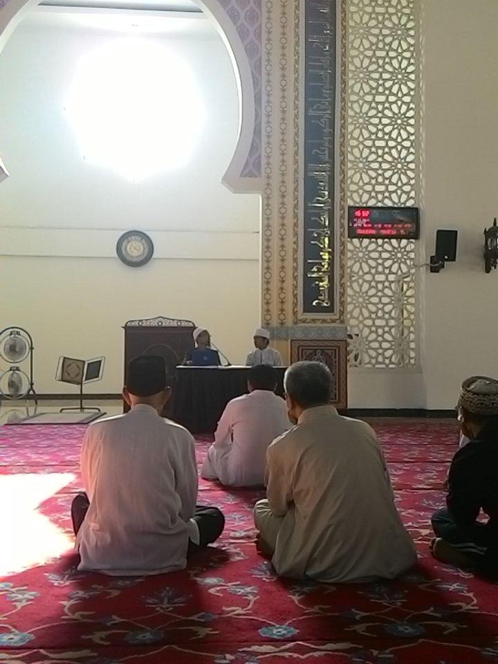 andalusiaic's tweet photo. #KajianRamadhan Ust Ahmad Masykur @er_adny @abdulmughni9 @anmulombok @yedorasyid @hasnultambunan @habibiritonga25 http://t.co/8SDOuDDsUb