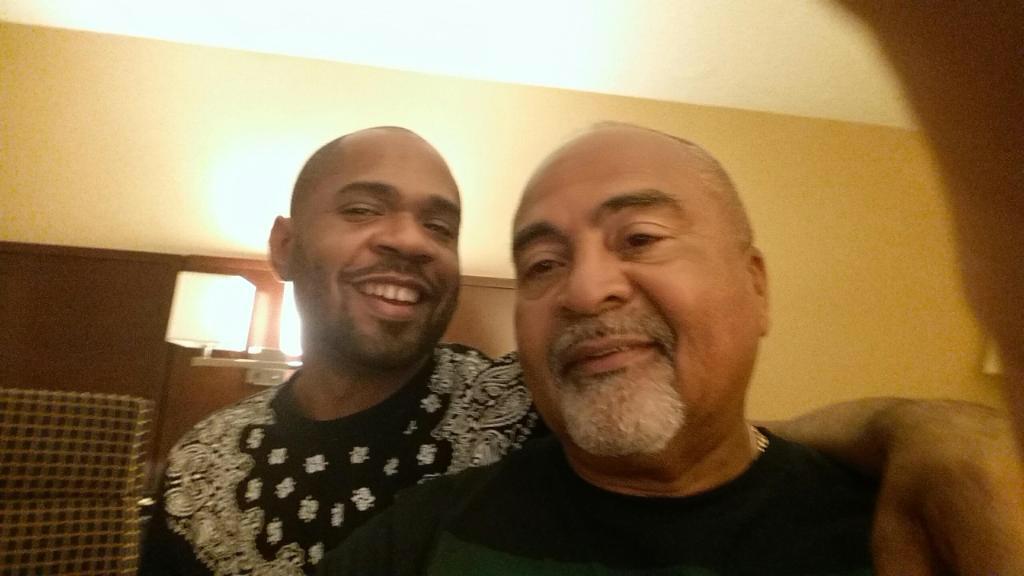 UnknownCole27's tweet photo. I had a great day with my dad today. I realize I'm becoming more like home every day #Family #supportsystem #Daddy http://t.co/3EiSmdTVuM