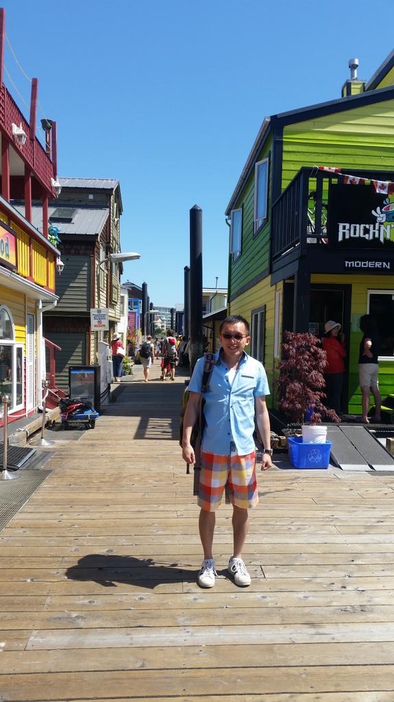 SeagullACKLee's tweet photo. #victoria @RoyalBCMuseum and @CFBEsqMuseum last weekend. Unbelievable sunshine on the waterfront http://t.co/WiBgAsYM3u