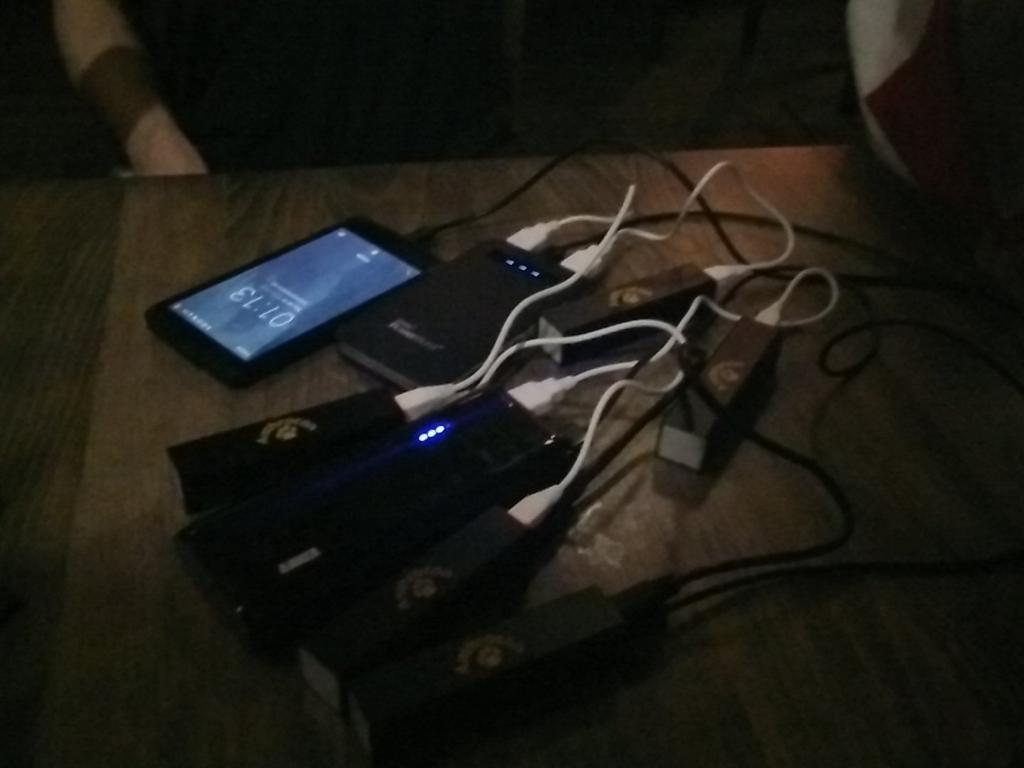 katfitz0326's tweet photo. #AC2015 #DrunkEngineering @anthrocon #ACOps http://t.co/2xDhzt252A