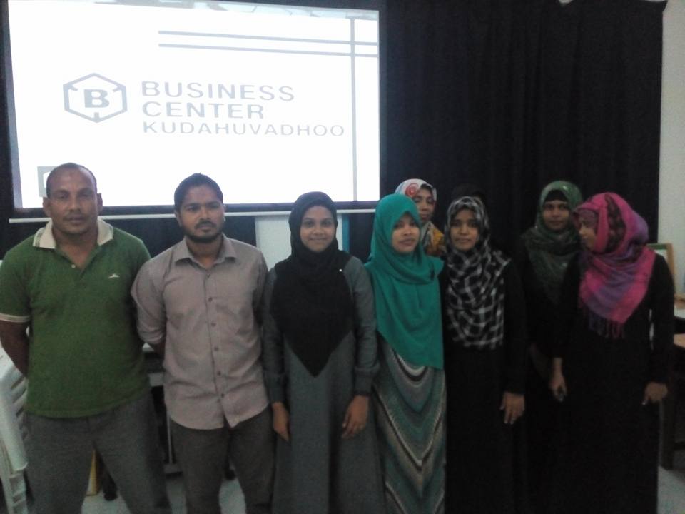 MoEDmv's tweet photo. Business Centre - Kudahuvadhoo conducted a Business Start-up training in Dh Bandidhoo. #PrMed http://t.co/yzF2nOGeJM