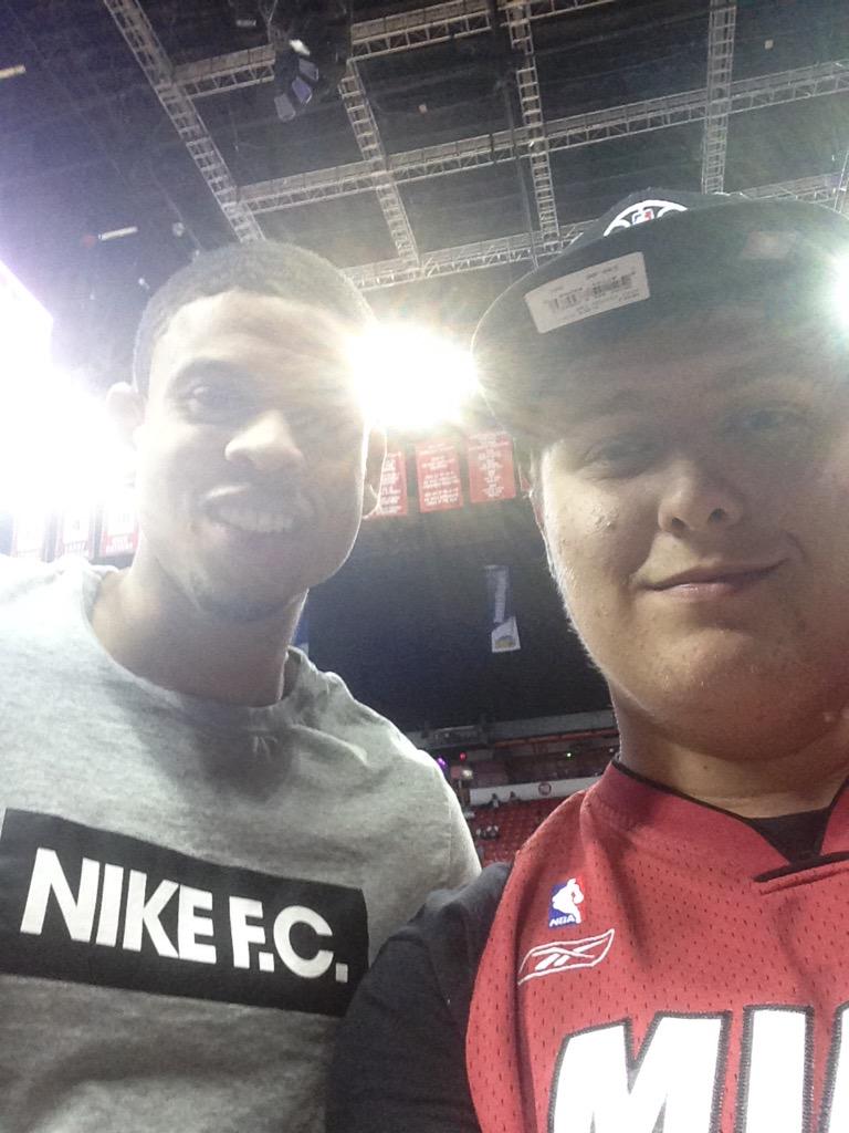 LilXcess's tweet photo. Ray McCallum, Ben McLemore, Scott Suggs, and Youssou Ndoye #NBASummerLeague http://t.co/Js9GSwxAA9