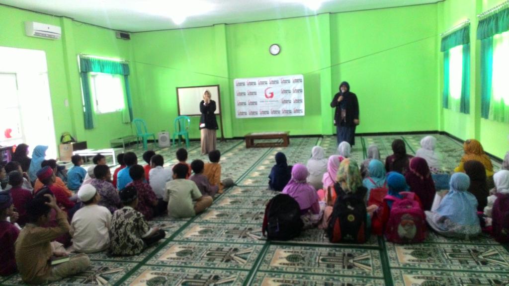 penjaga_quran2's tweet photo. Acara hari ini weekend with quran. @GKCilacap http://t.co/yF4WaGQJ9I