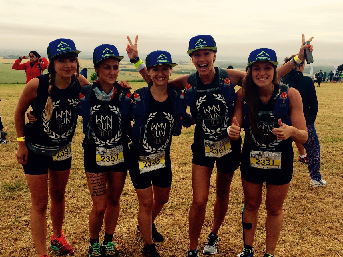 Threshold_trail's tweet photo. @wmnrun100 still managing to look cool in a field in the rain. Great to have so many women racing #Ultra5050 #RTTS15 http://t.co/qAJWZyPy5p
