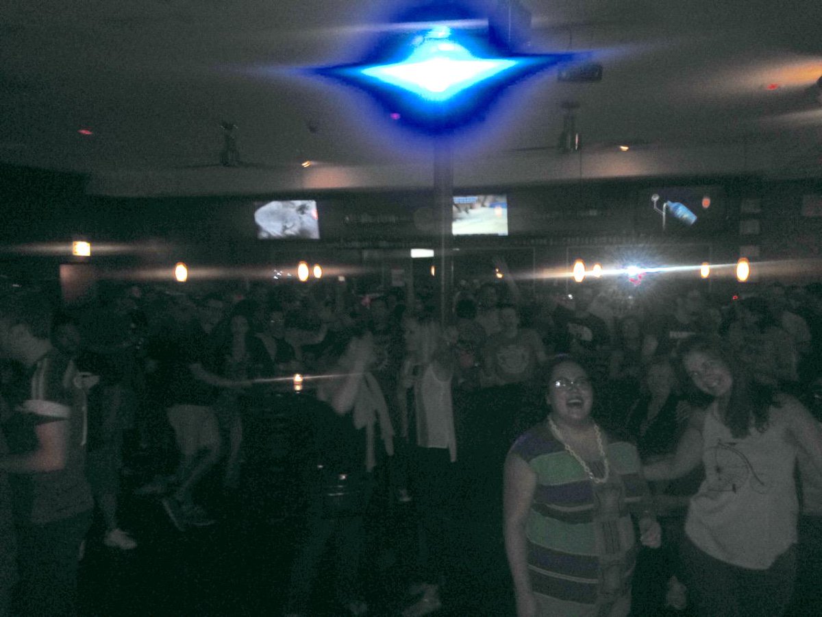 FrontRunnersChi's tweet photo. Such a great night at @uptownloungechi ! http://t.co/f2GX4GigvL
