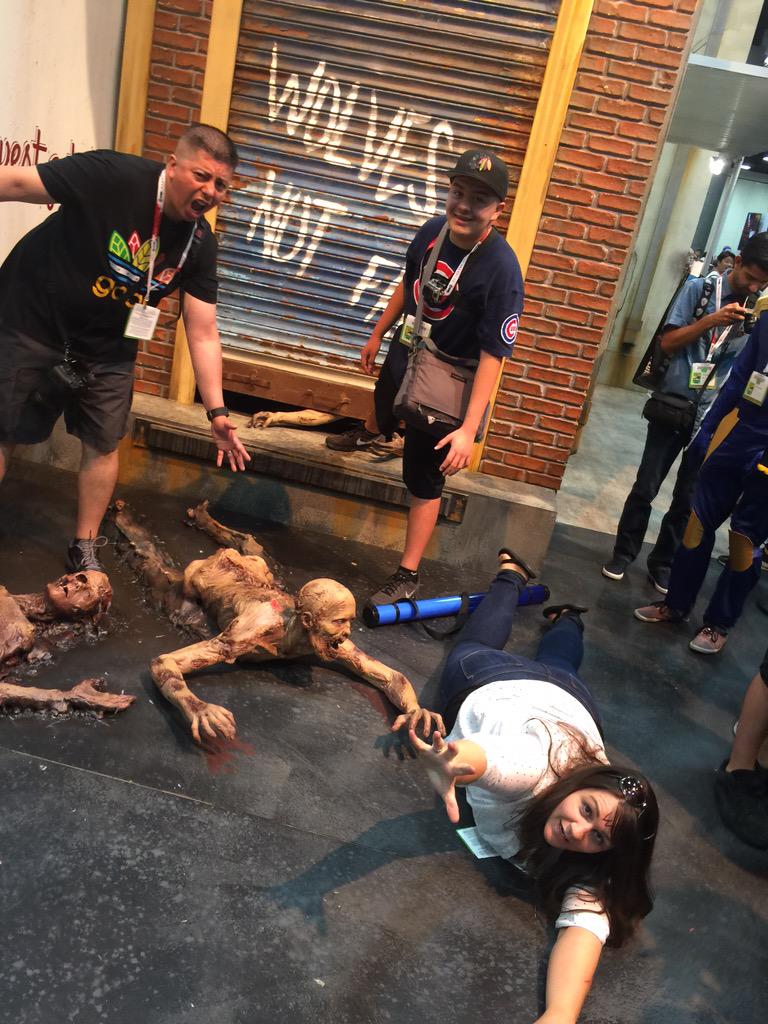 m_rabena's tweet photo. #WolvesNotFarSweeps #ComicCon http://t.co/ijLAFxrFuw