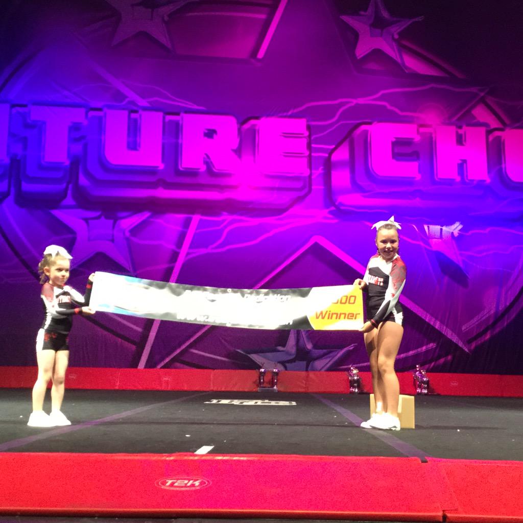 FutureCheer's tweet image. Congrats to @Coventry_Cheer on winning £1000 from @Tracks2000!!#sessionprize #FCbythebeach2015