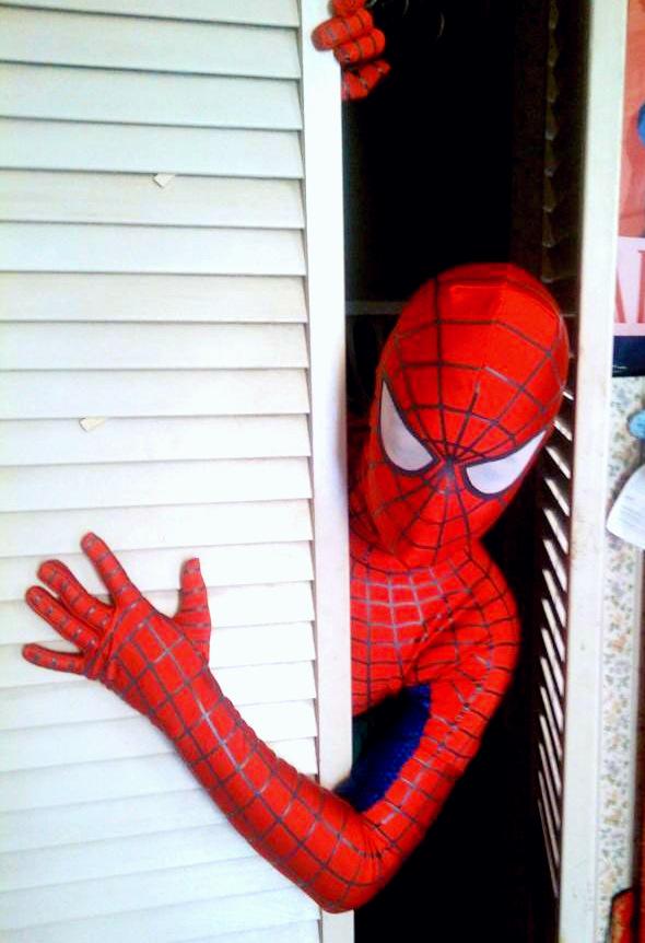 SuperPr0blems's tweet photo. #SuperProblems Season 2 kicks off in 8 minutes with a brand new #SpiderMan series, #SpiderInTheCloset! http://t.co/ibjUNHH9cI