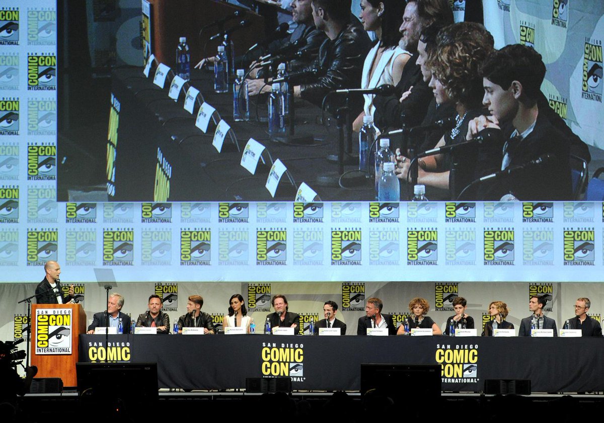 Gotham's tweet photo. #Gotham's finest gathered for a panel at #SDCC tonight. Take a look, citizens: http://t.co/j7O2yJJR0j #FOXSDCC http://t.co/QuoCHfD3OF