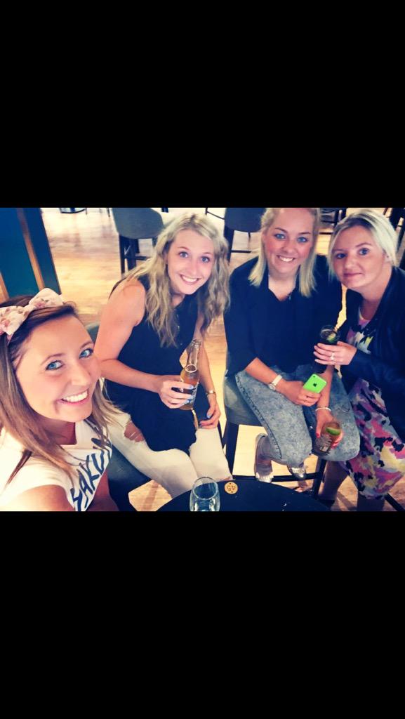 ReadBree's tweet image. Amsterdam with the girls