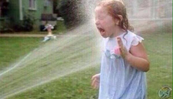 TheComedyHumor's tweet photo. When you wash a spoon. http://t.co/kK9nScusmZ