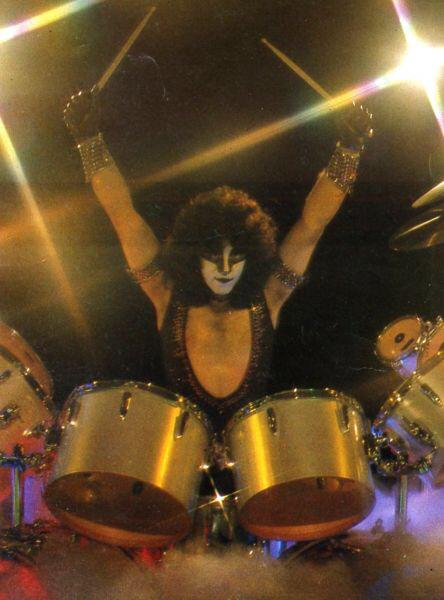 Happy Birthday to the great Eric Carr! 