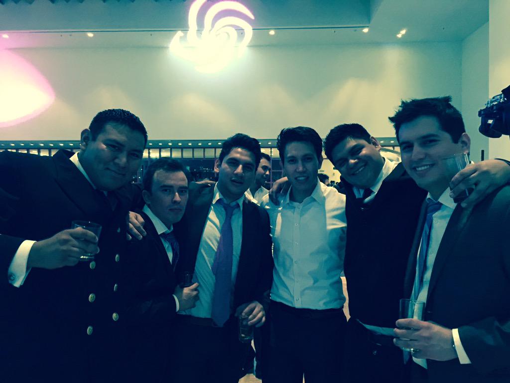 MikeRojasC's tweet photo. @GraduacionMX #IPADE15 Chupale Fuzz!! @erikhdez http://t.co/cZ3VSR4Zfo