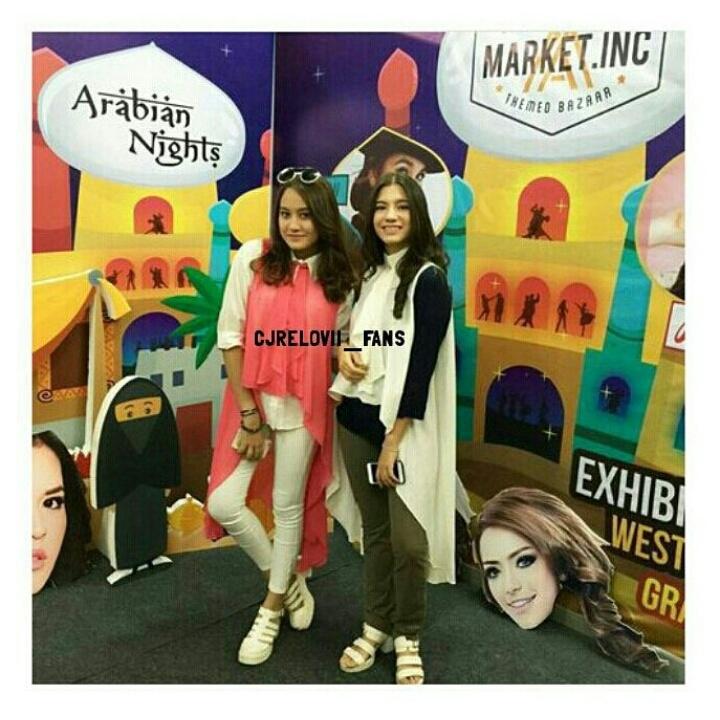 CJREloviiFC's tweet photo. Cansss bgt sih💓🌸 @salshaabilaa @sasaadr8 @cassandrasleee @CassandraaLees (-@steffizmr15) #EloviiAtGrandIndonesia http://t.co/5Tu1aNTlfM