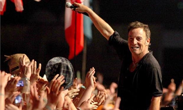 PhotoOfTheBoss's tweet photo. #PhotoOfSpringsteen
#BruceSpringsteen http://t.co/S6ZmQaqr8k